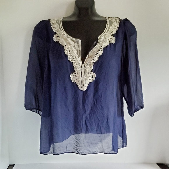 ANTHROPOLOGIE Fei Navy Silk Lace Trim Top M - Picture 5 of 6